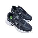 Men's sports shoes